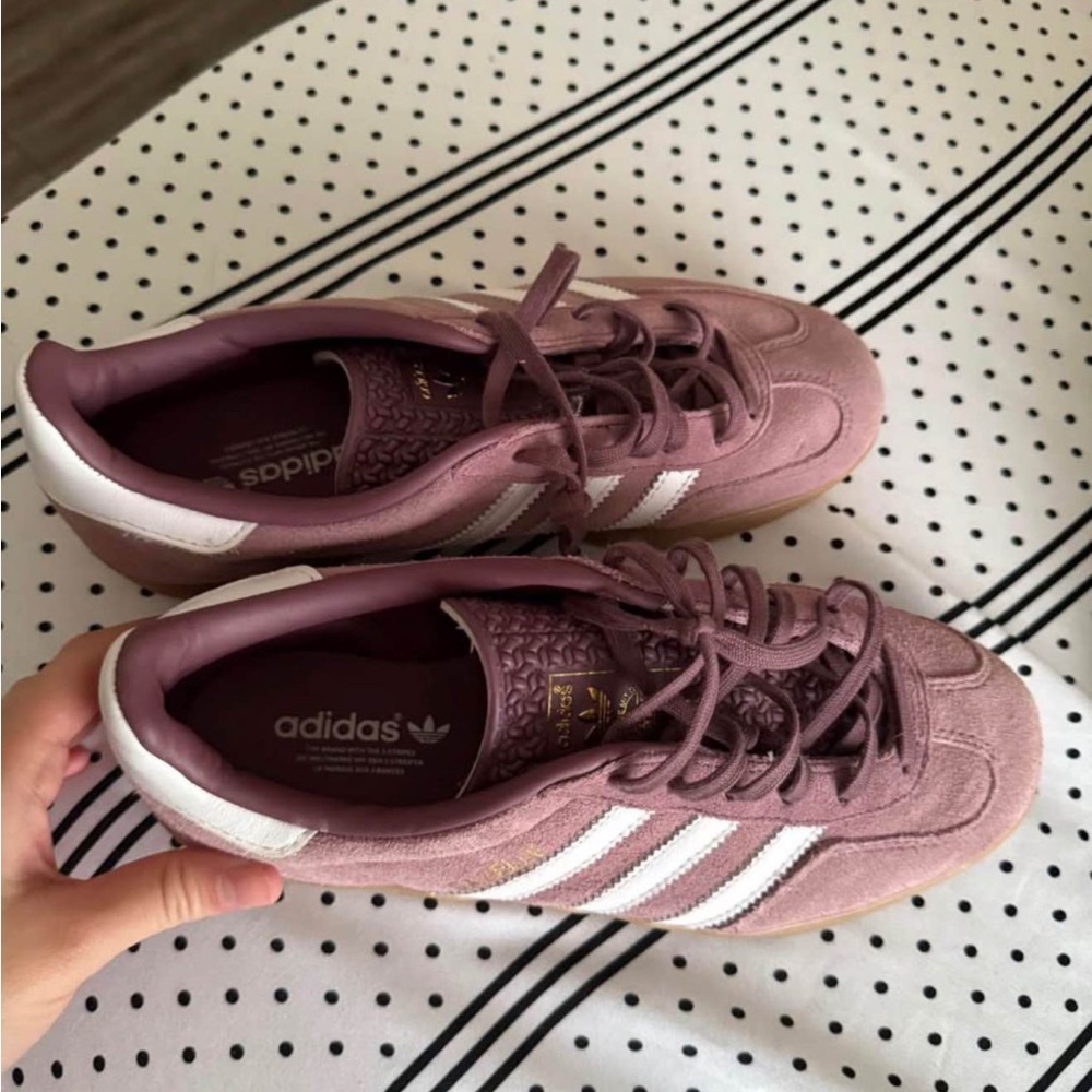 Adidas Gazelle Size 8